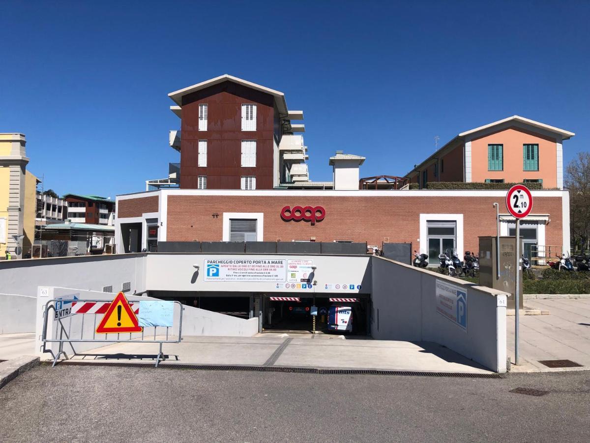 Kasia Porta Sul Mare Di Livorno Free Parking Exterior photo