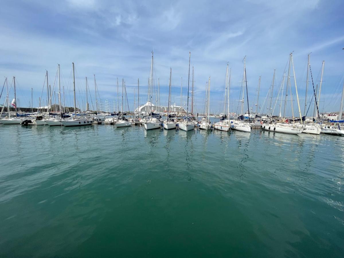 Kasia Porta Sul Mare Di Livorno Free Parking Exterior photo