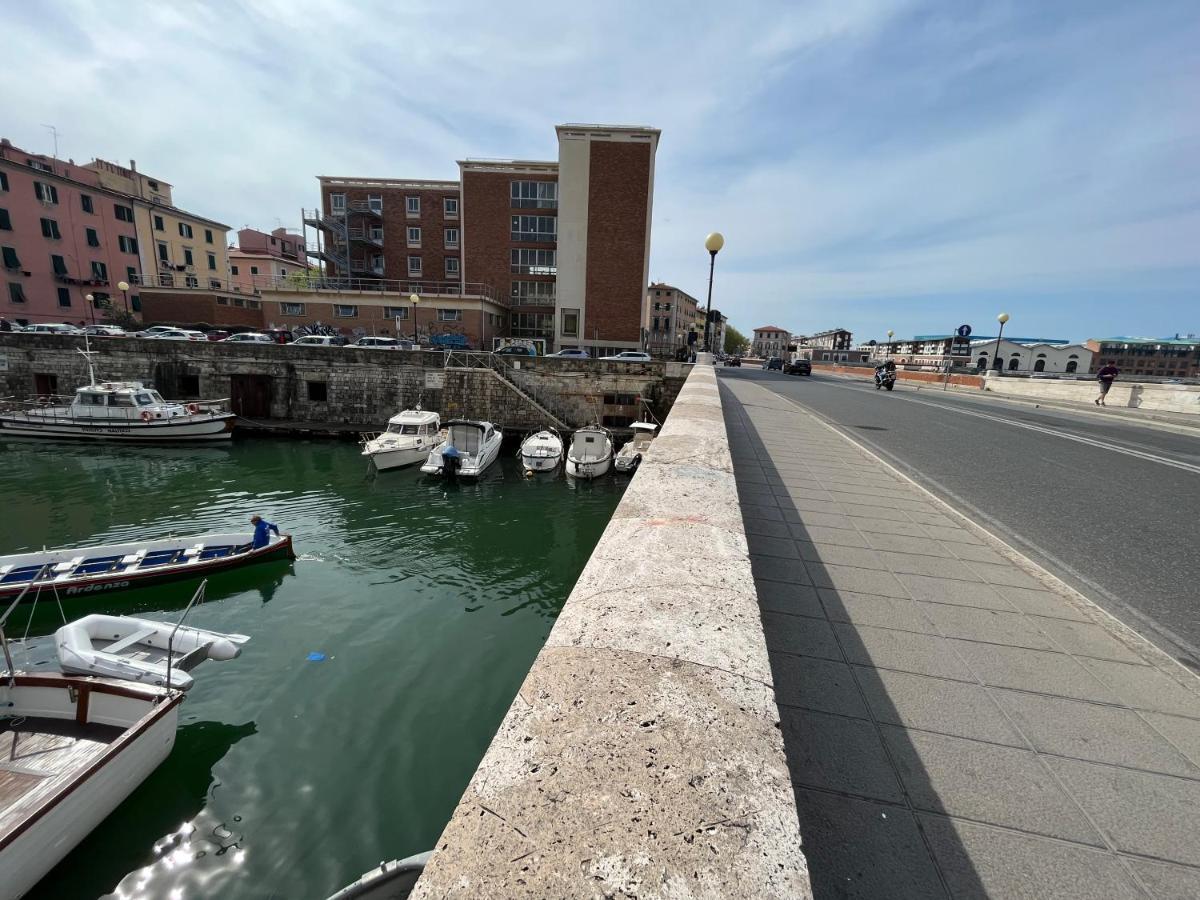 Kasia Porta Sul Mare Di Livorno Free Parking Exterior photo